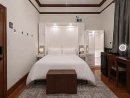 Watersong Room at The Knickerbocker - Image 2